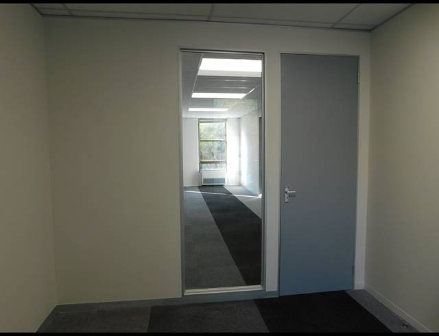 2,001M² OFFICE TO LET IN ROSEBANK